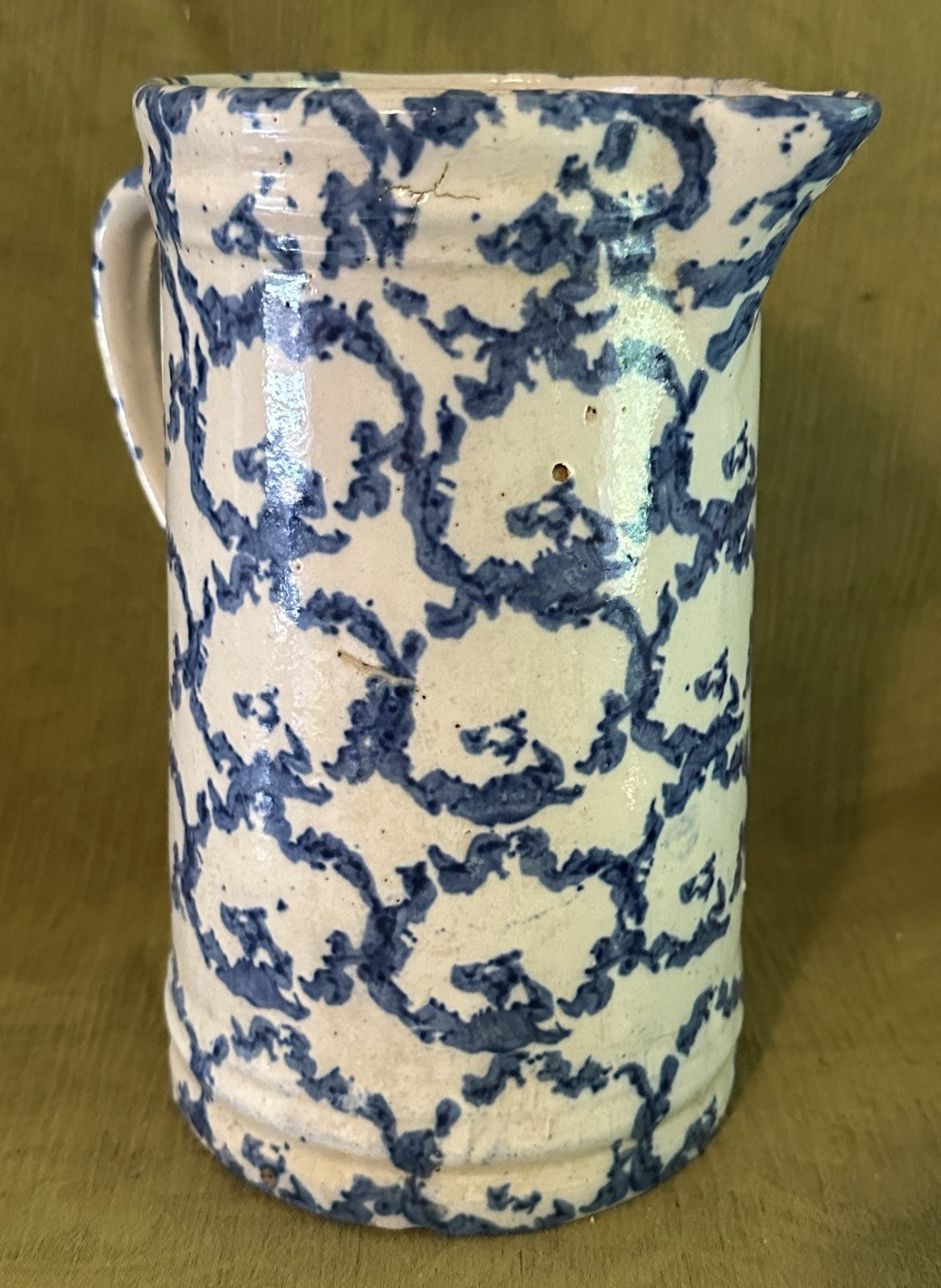 Antique Blue & White Stoneware Strong Example: CHAINLINK Spongeware Pitcher1