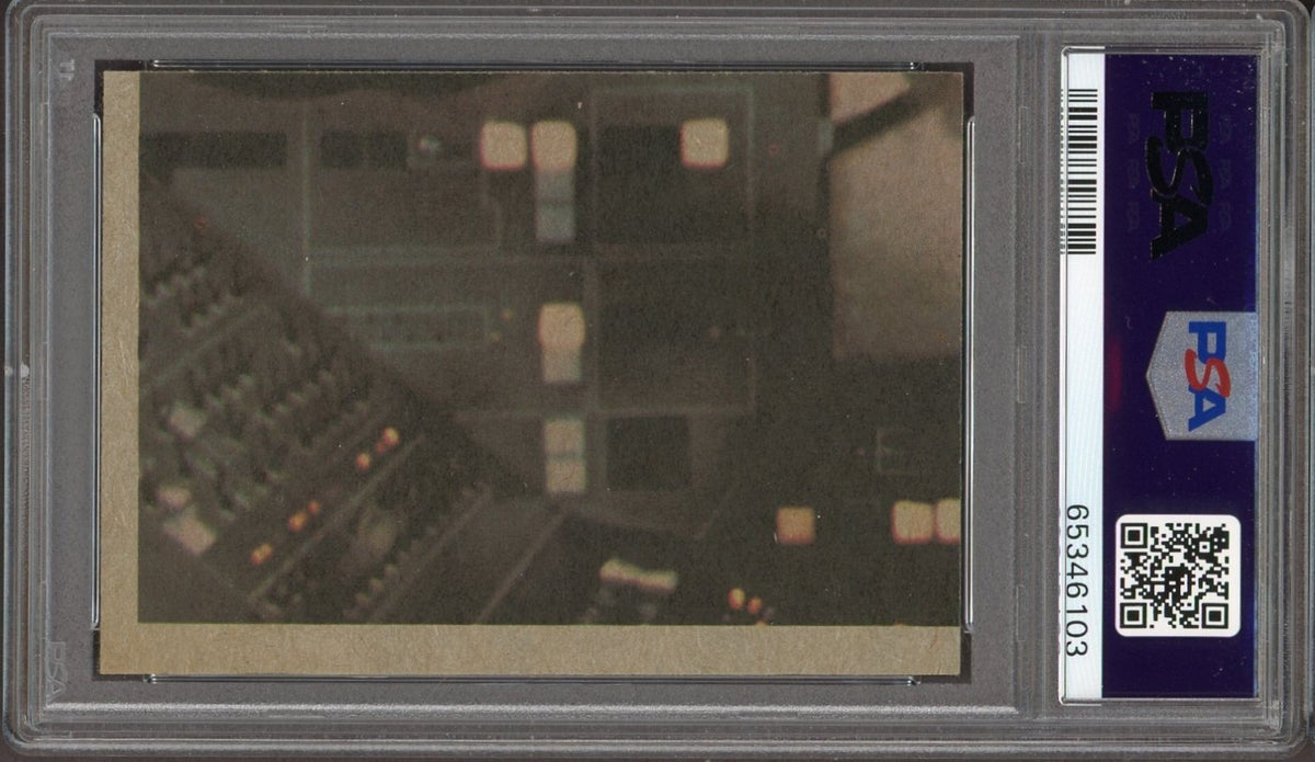 1977 Topps Star Wars #11 Artoo Imprisoned By Jawas (PSA 8 NM/MT)1