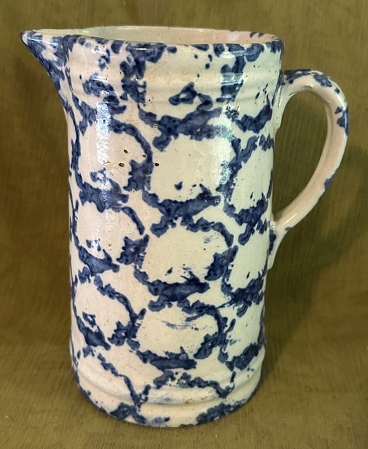 Antique Blue & White Stoneware Strong Example: CHAINLINK Spongeware Pitcher0